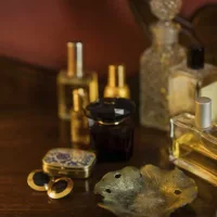 Qual a diferença de parfum e eau de parfum?