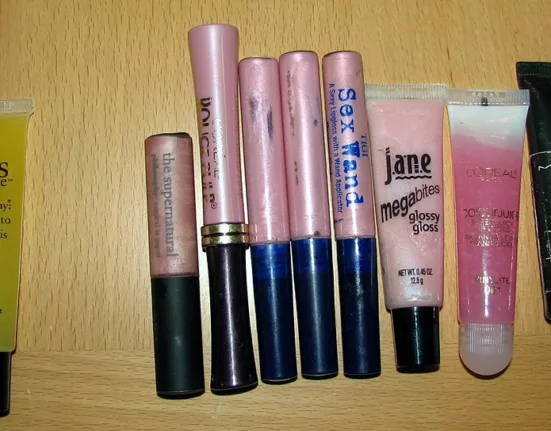 O que é gloss efeito glow?