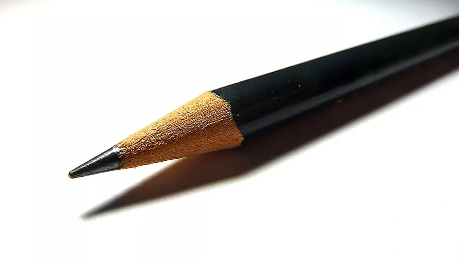 Pode usar lápis de sobrancelha no olho?